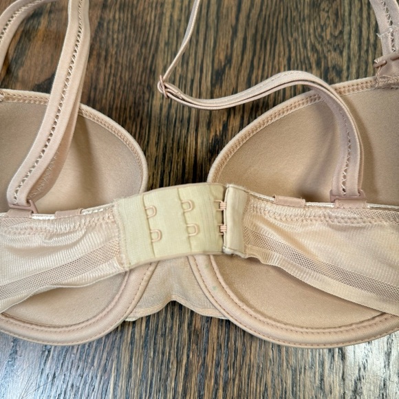 Chantelle 2126 Vous Et Moi Nude Convertable T-Shirt Bra size 32C - Picture 6 of 8